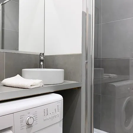 #a2 Sebastien's Quiet Fully Equipped *